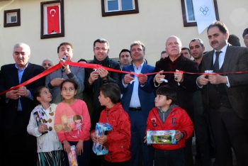 Yakutiye Belediyesinden 5 mahalleye "Millet Konağı"