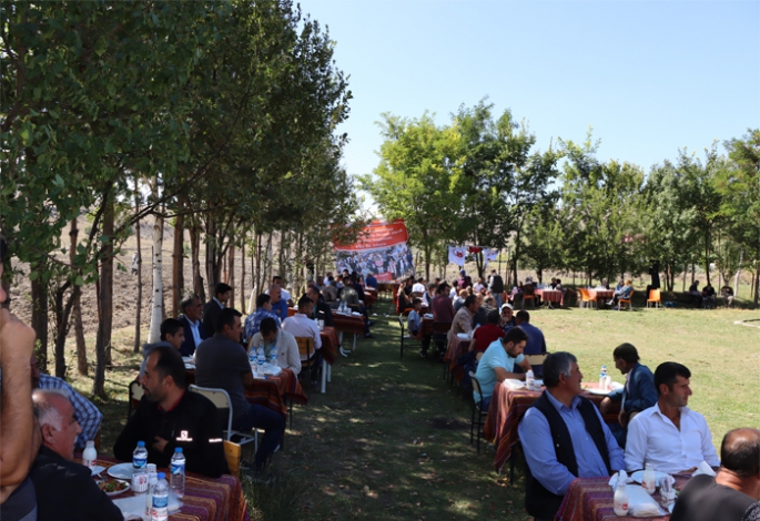 Çat Belediyesi'nden Personele moral pikniği