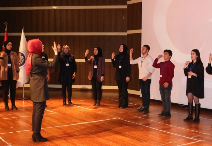 ‘Renklerimizle Bir Bütünüz’ etkinliği