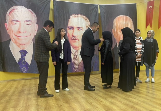 MHP’ye Erzurum’da katılımlar sürüyor