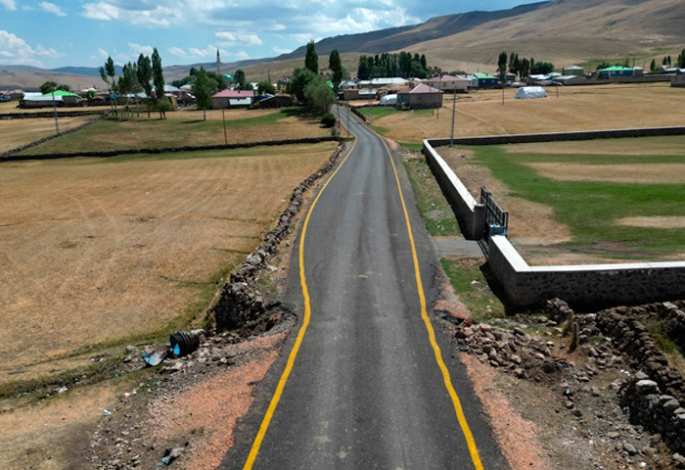 Büyükşehir yol yapımında da zirvede