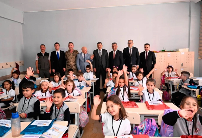 Erzurum'da ilk ders zili "Yeşil Vatan" için çaldı