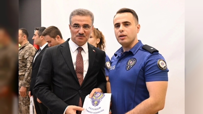 Erzurum Emniyetinde terfi gururu