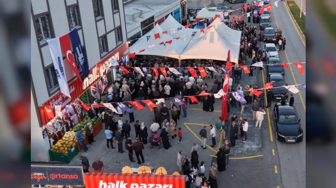 Tosya Halk Pazarı törenle hizmete açıldı