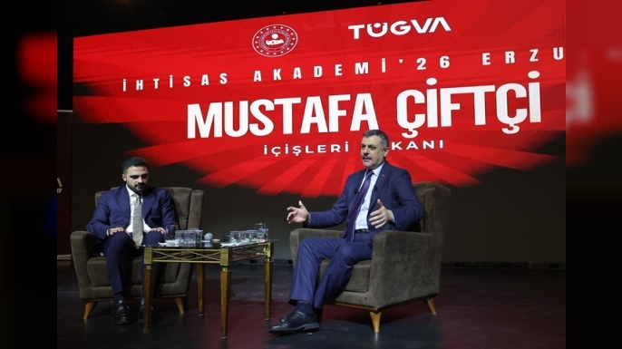 Bakan Çiftçi, TÜGVA İhtisas Akademi programına katıldı