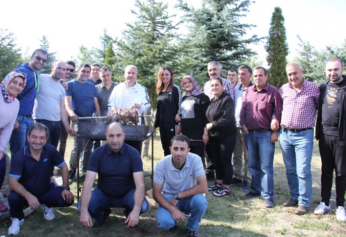 Önce halay sonra cağ kebap