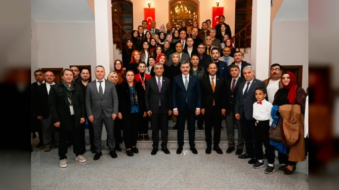 Vali Çiftçi tecrübelerini öğretmenlerle paylaştı